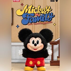 Pop Mart - Authentic Mickey and Family Plush Keychain